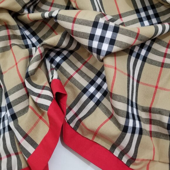 Burberry Coat with removable hood. Size M - Picture 11 of 16